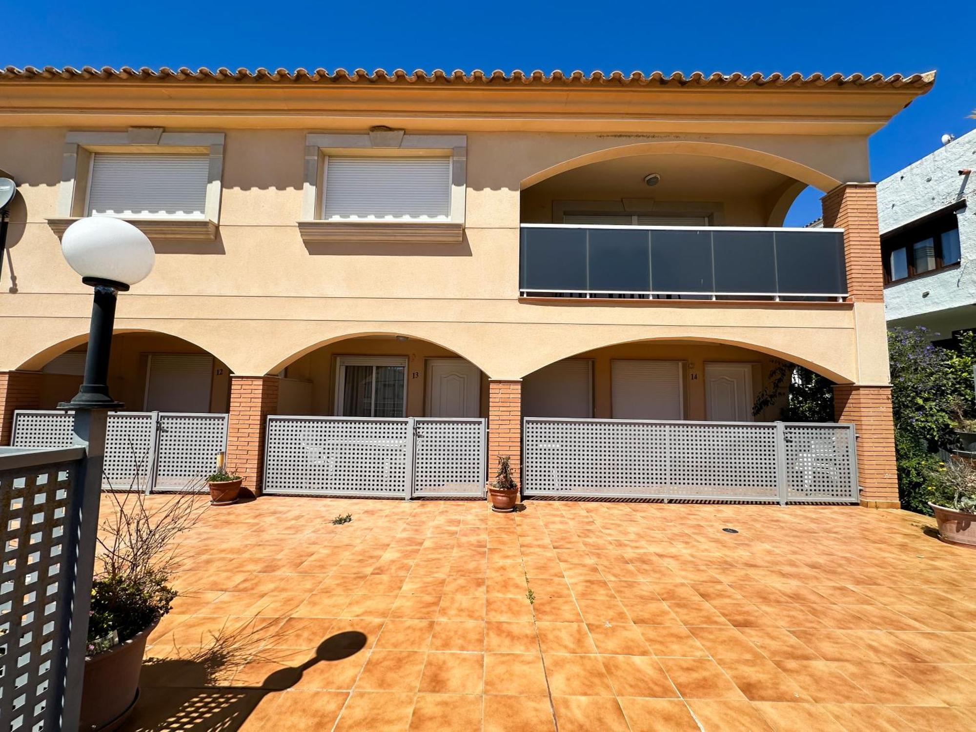 Acogedor Apartamento Cerca De La Playa Wifi Y Parking Apartment Mont-roig del Camp Exterior photo